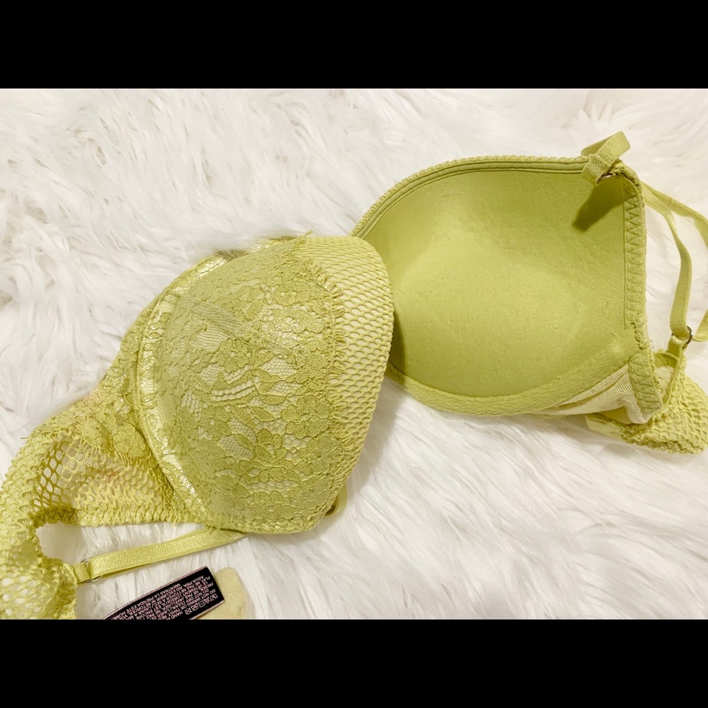 Victoria’s Secret Bra - Picture 4 of 4